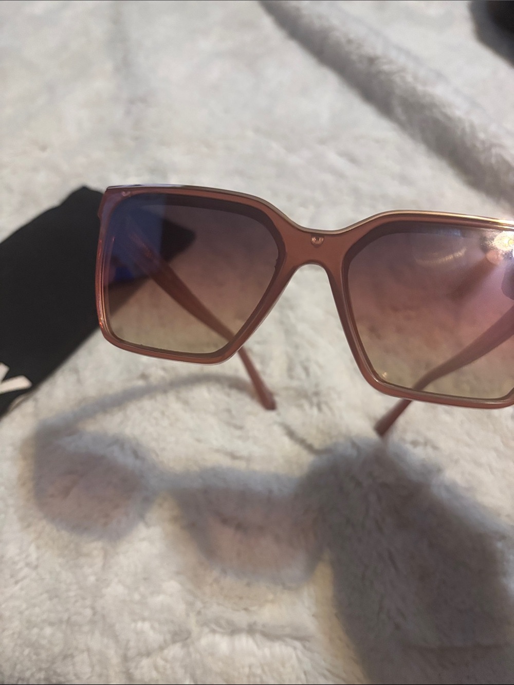 Quay rose gold sunglasses - Picture 9 of 9
